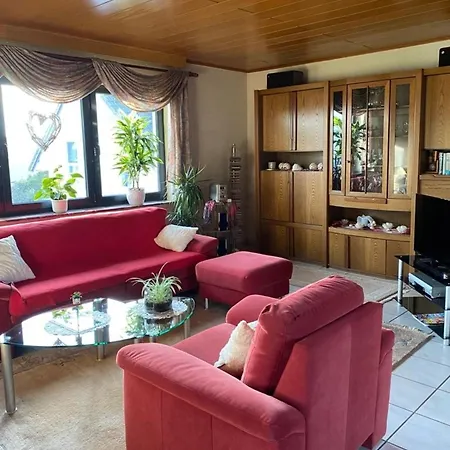 Haus Willi Monteur-und * Asslar