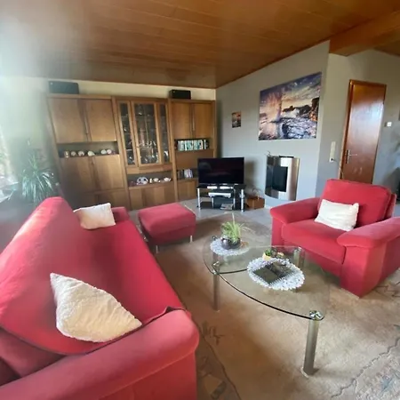 Haus Willi Monteur-und * Asslar