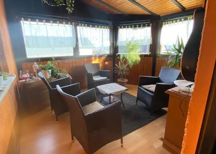 Haus Willi Monteur-und * Asslar